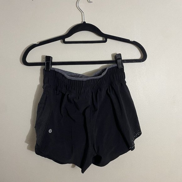 Lululemon black/grey athletic laser speed train short woman’s Size 4 - Picture 4 of 9